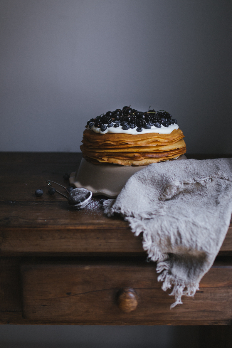 Crepe Cake with Mascarpone Cream and Blue Berries by Tanya Balyanitsa (more seasonal recipes on Honetanie.com)