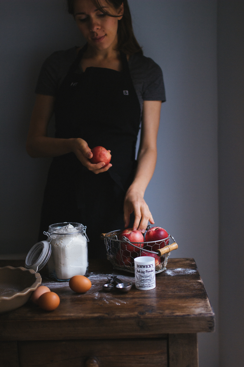 Glazed White Nectarine Cake by Tanya Balianytsia (more seasonal recipes on Honeytanie.com) 