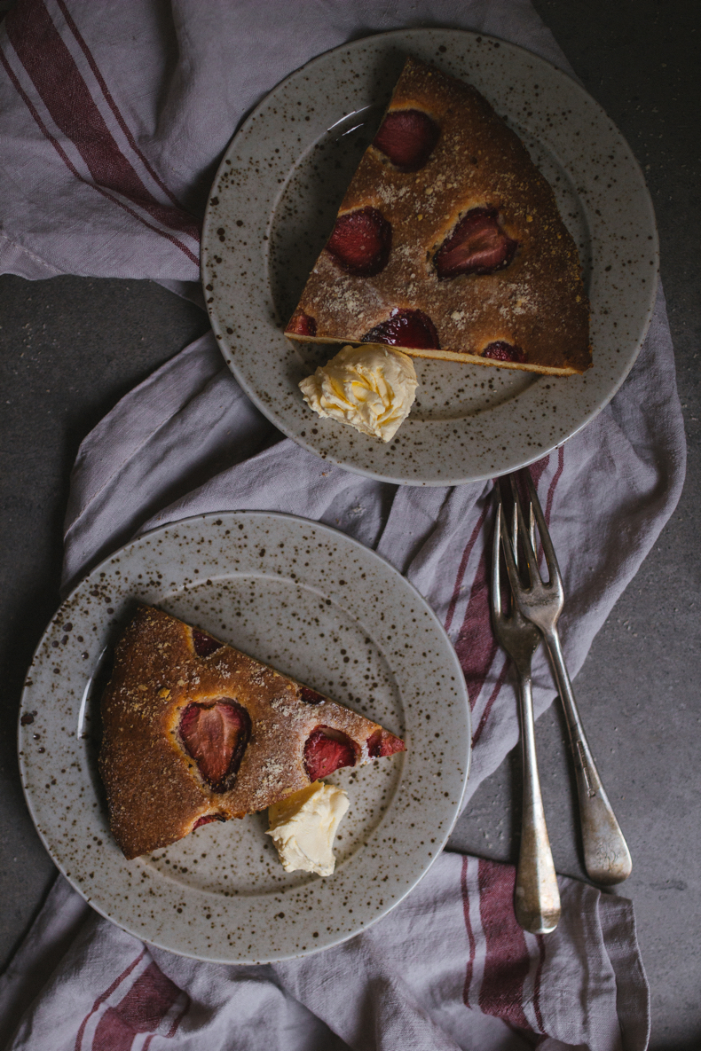 Strawberry_Cake