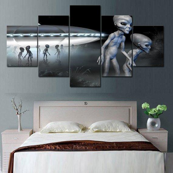 Alien Space Ship - Space 5 Panel Canvas Art Wall Decor Alien Space Ship - Space 5 Panel Canvas Art Wall Decor