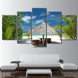 Beach Hut By The Shore - Nzture Cwa