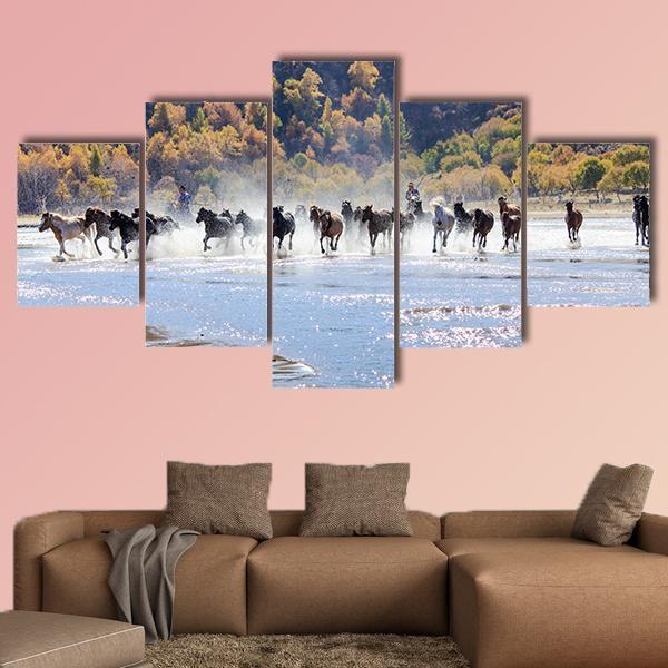 Horse Riding In Splashed Water - Animal 5 Panel Canvas Art Wall Decor Horse Riding In Splashed Water - Animal 5 Panel Canvas Art Wall Decor