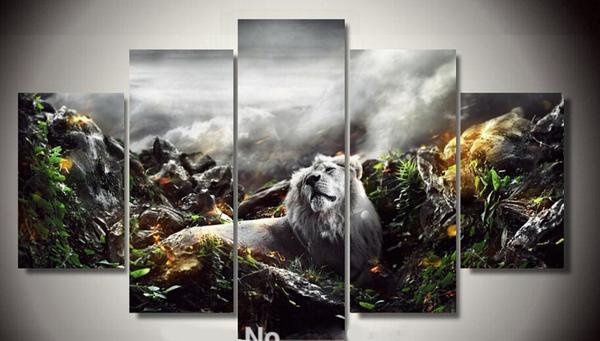 Lion In The Jungle - Animal 5 Panel Canvas Art Wall Decor Lion In The Jungle - Animal 5 Panel Canvas Art Wall Decor