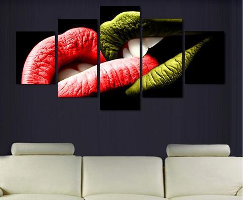 Red And Green Lips Kiss - Abstract 5 Panel Canvas Art Wall Decor Red And Green Lips Kiss - Abstract 5 Panel Canvas Art Wall Decor