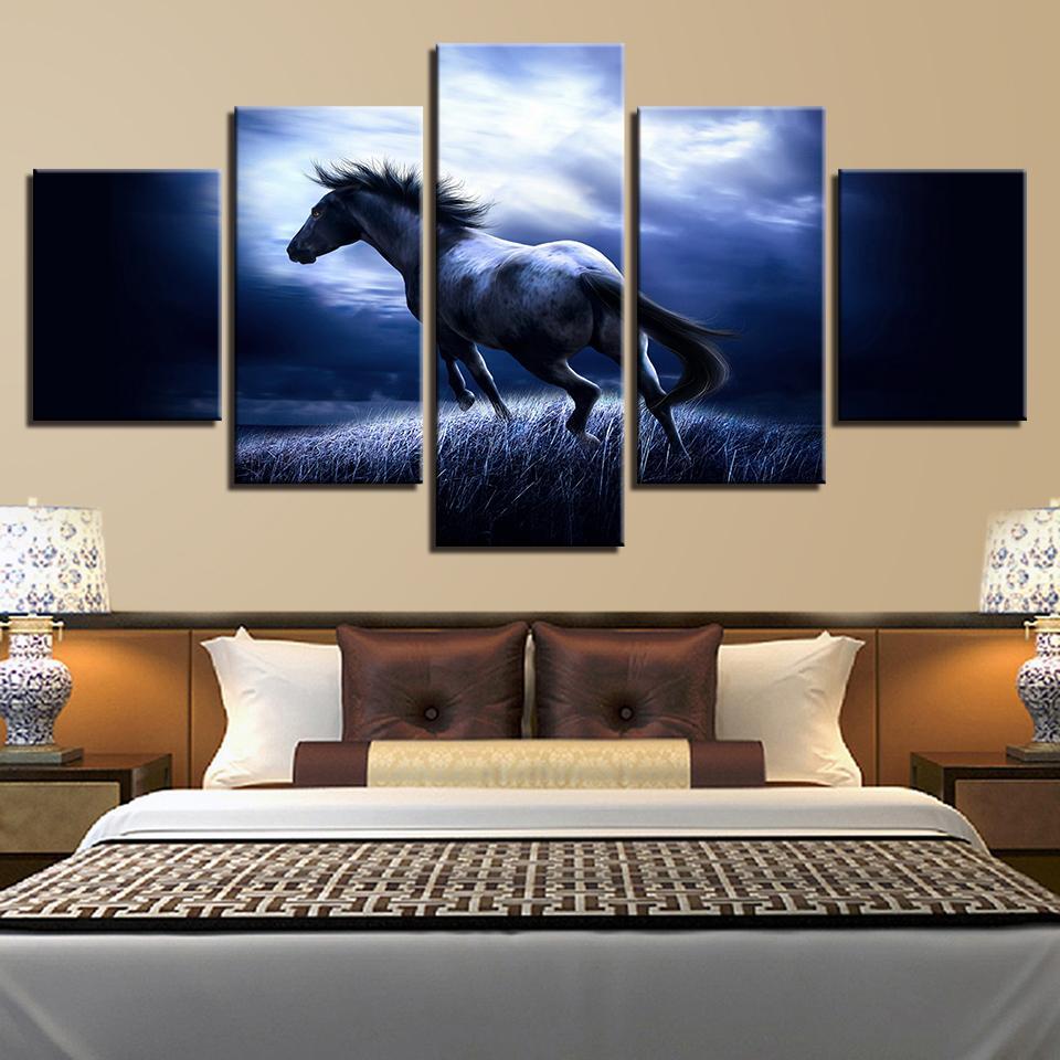Running The Night Horse - Animal 5 Panel Canvas Art Wall Decor Running The Night Horse - Animal 5 Panel Canvas Art Wall Decor